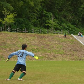 福田君、キーパーと１対１だ！！！